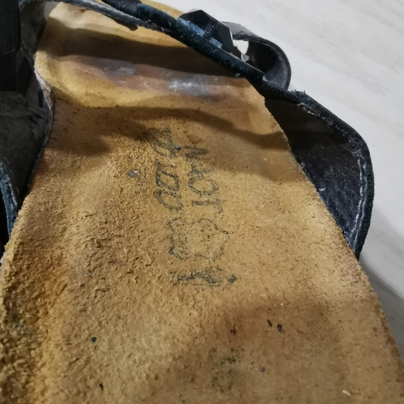 Naot Ashley Sandals - Picture 13 of 16